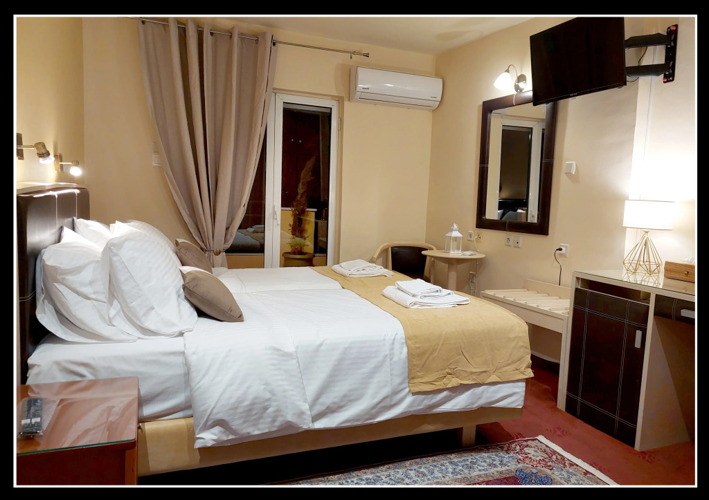 Lakonia Hotel