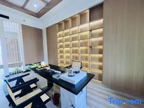 Xingbang Holiday Hotel