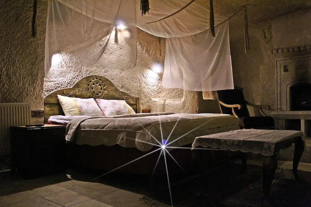 Hilem Cave House