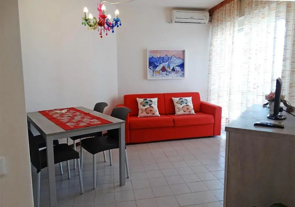 Nuovo fronte spiaggia, terrazza sul mare e piscina