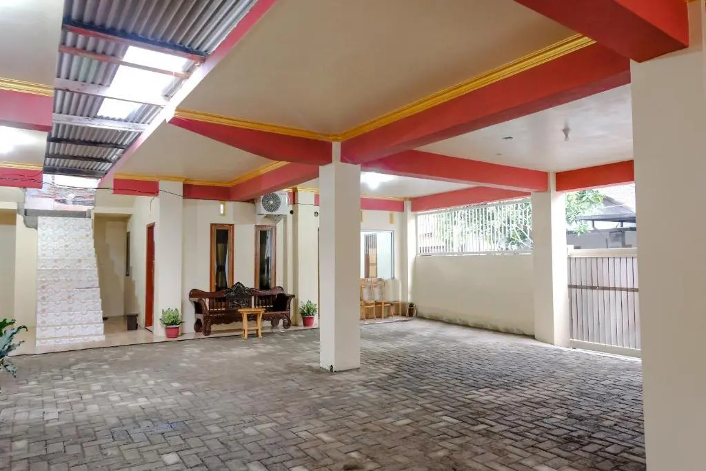 Hotel O D&a Guesthouse Syariah And Rent Car