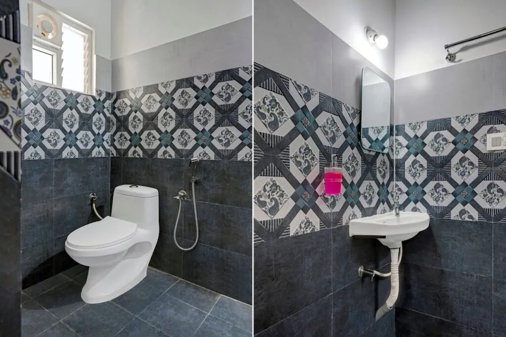 iROOMZ Fusion Inn Suites