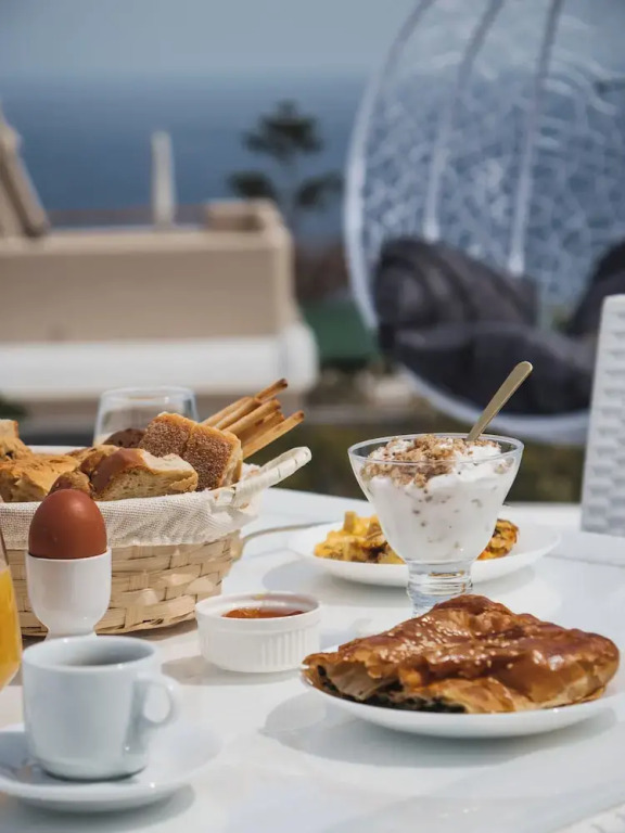 Anthemis Suites