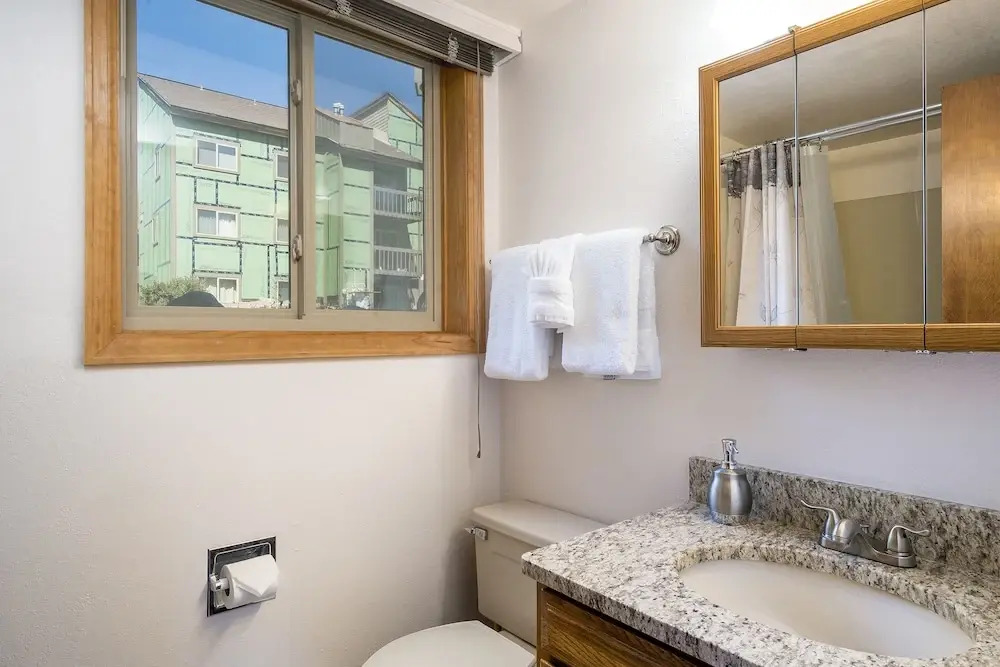 Shadow Run E109 - 2 Br Condo