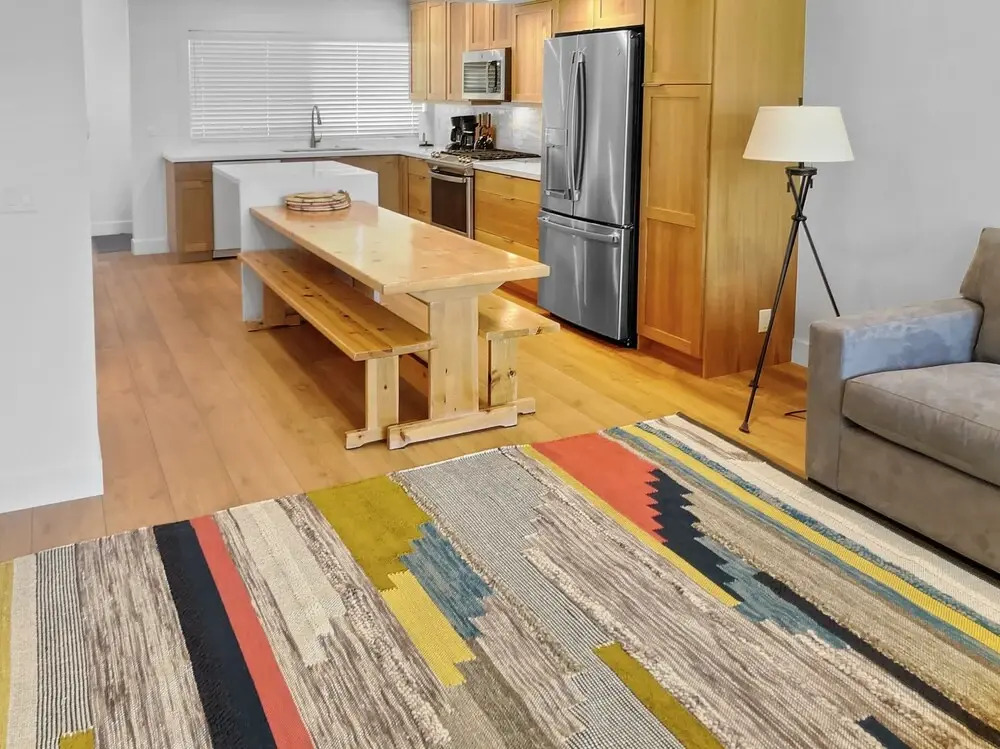 Open Floor 71 Vantage Family Condo by RedAwning
