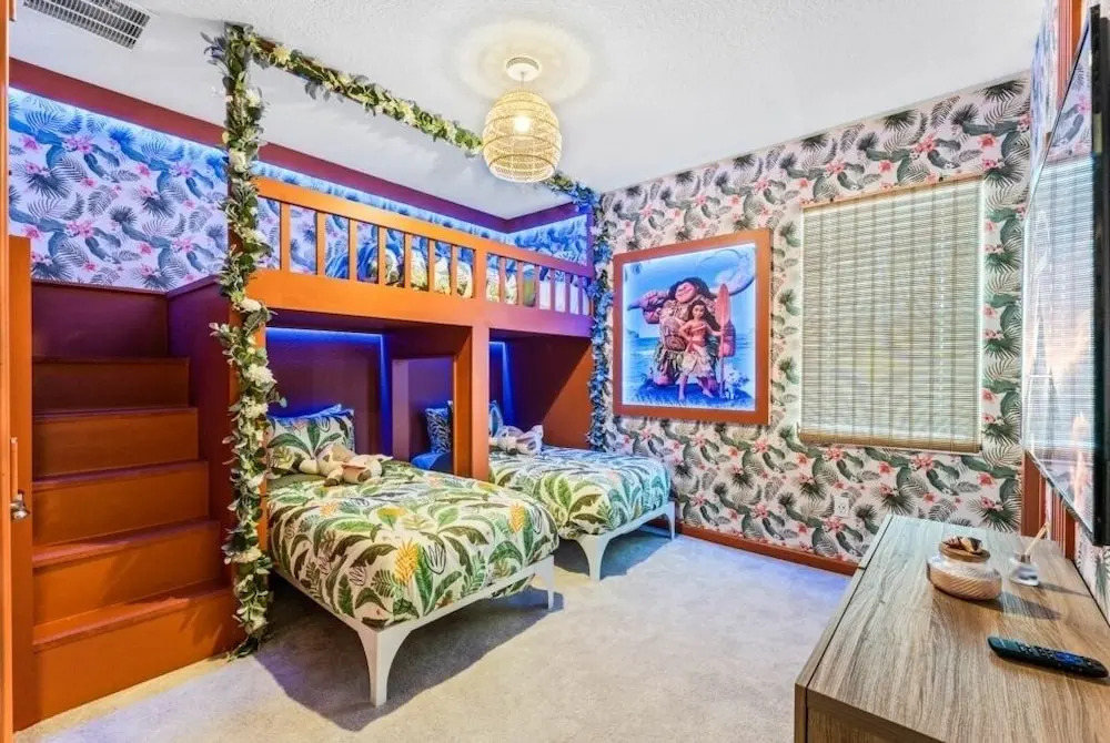 Elegant & Fun Pool/spa Games Room! 12 Bedroom Villa