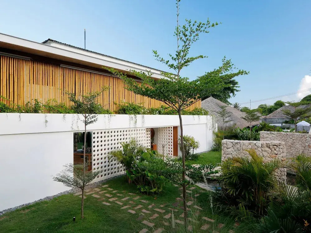 Villa Seascape by Elite Havens