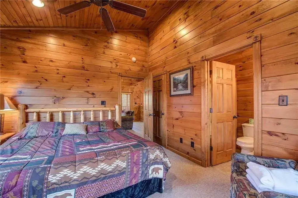 The Great Outdoors - Two Bedroom Cabin