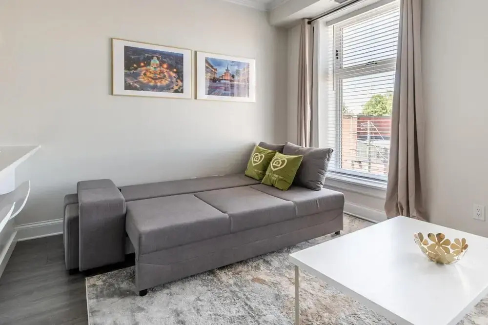 Iconic Rideau 1Bd Unit Balcony Free Parking 3