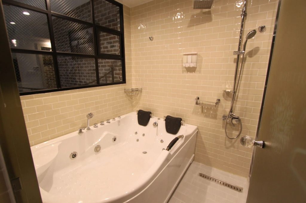 Daegu February Hotel Hwanggeum