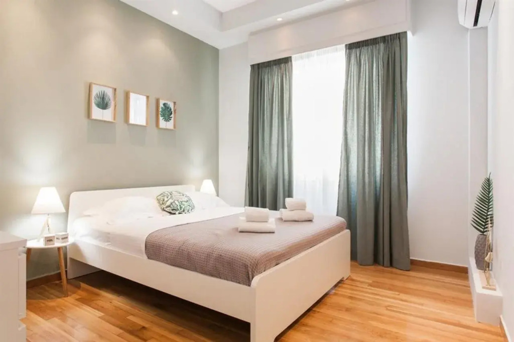 Syntagma Apartments by Livin Urbban