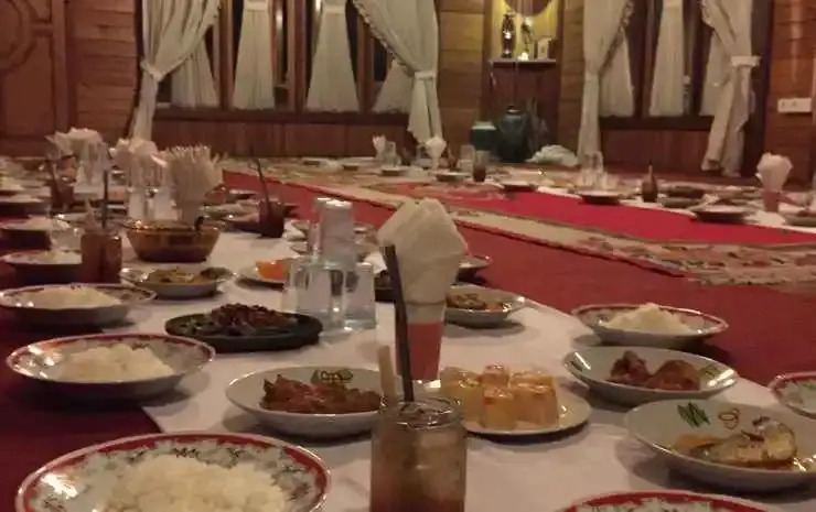 Palanta Roemah Kajoe Syariah Villa