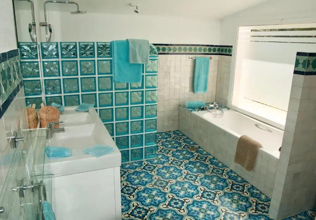 La Ciruela - Villa paisible jardin de 5000m2 piscine chauffée et vue sur mer