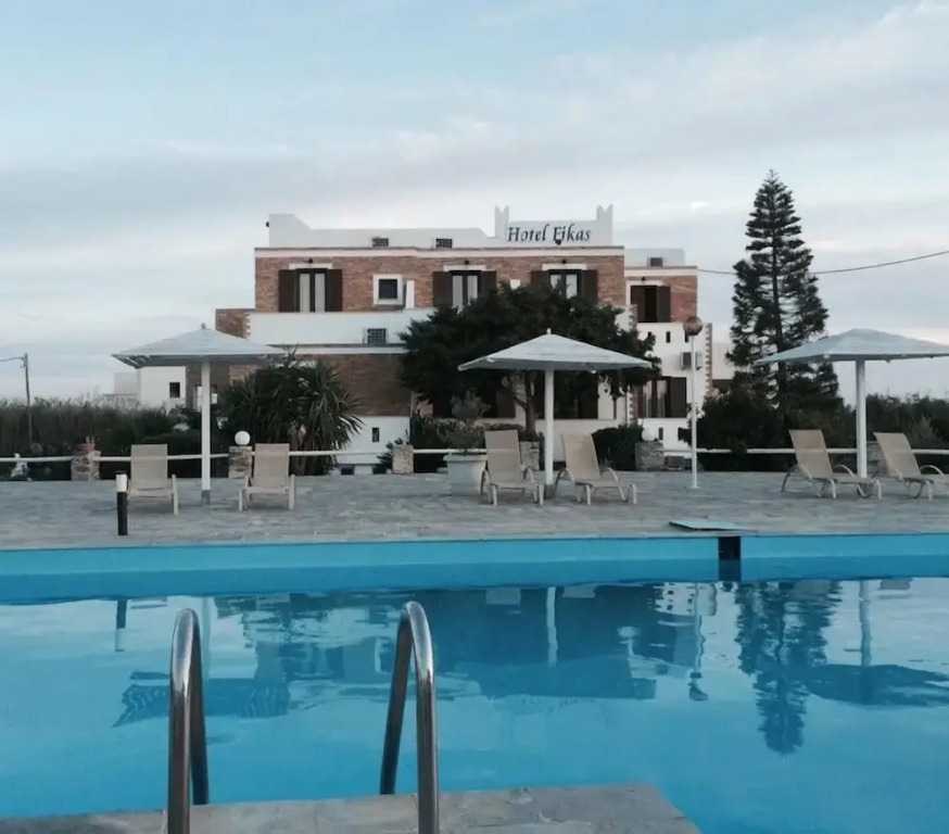 Fikas Hotel