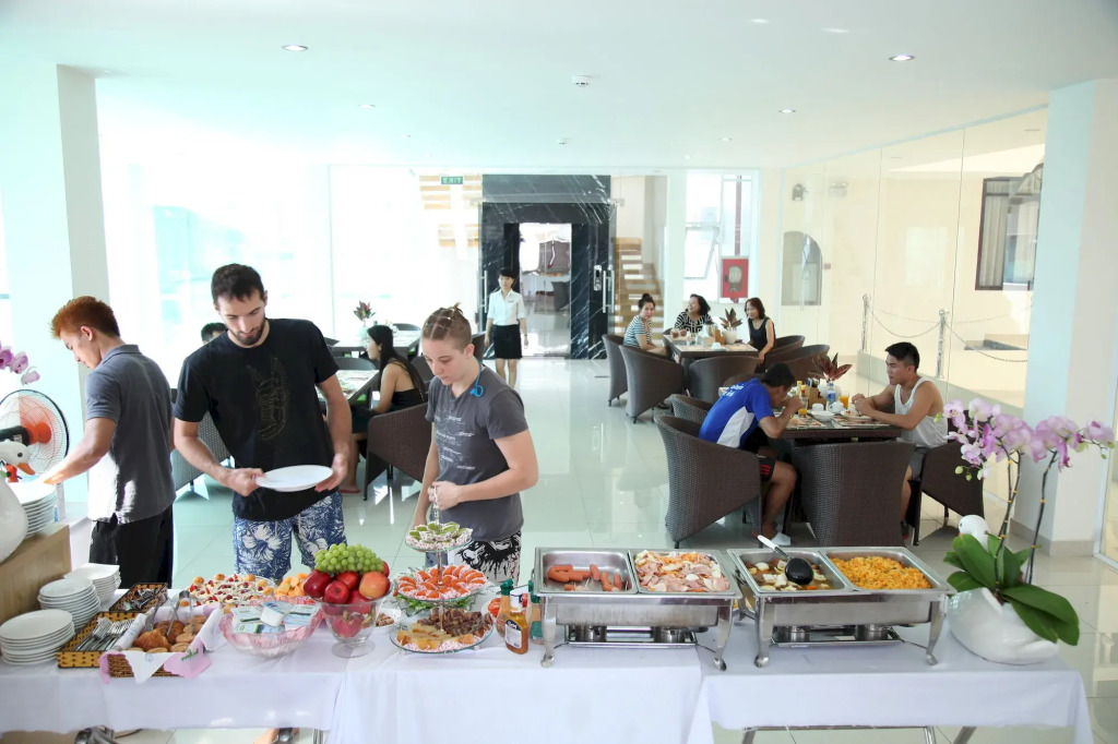 Thien Ha Hotel and Apartment