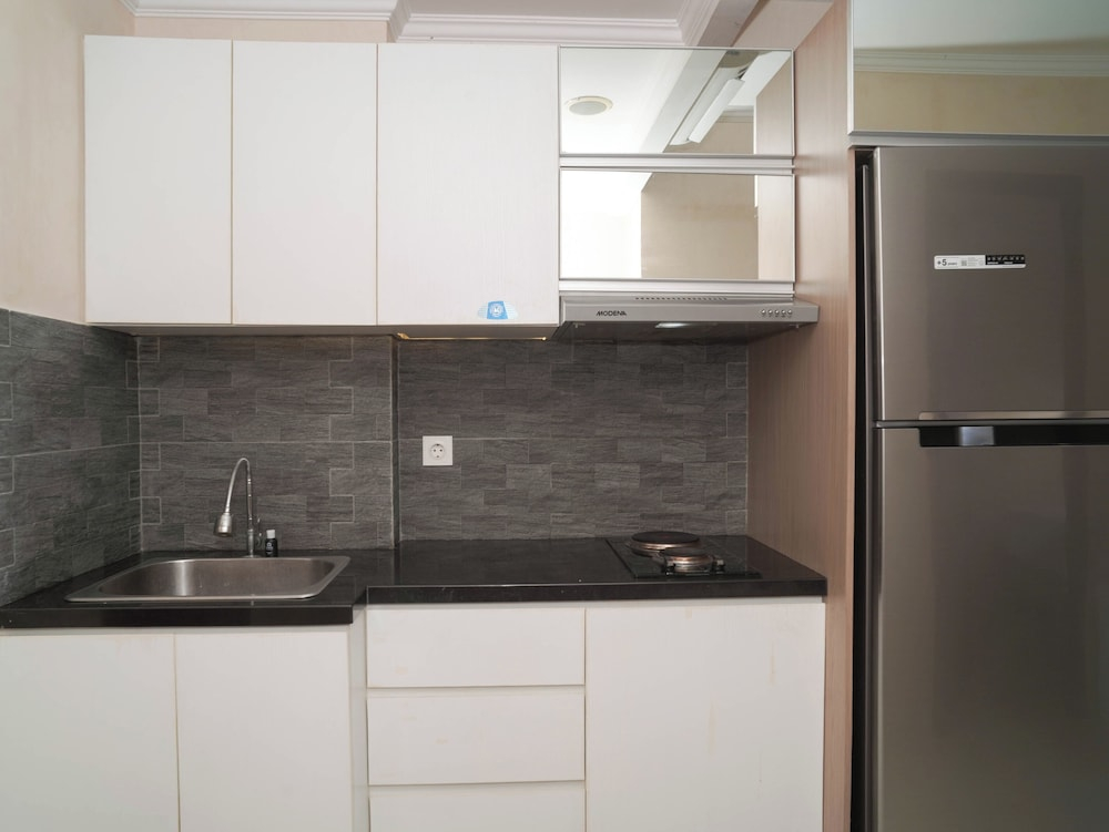 Good Location 1Br At Apartment Signature Park Grande
