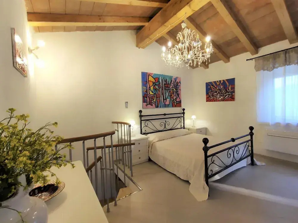 New Tuscan Villa With Pool