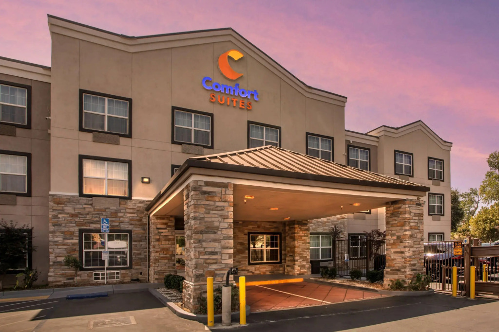 Comfort Suites Downtown Sacramento