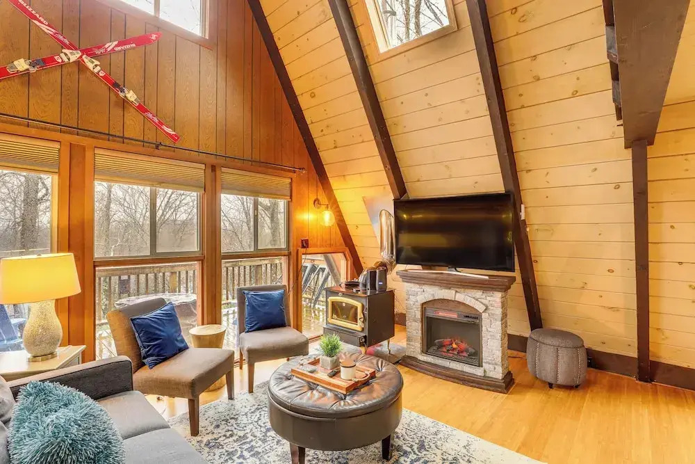 Private Hot Tub: Cabin 1 Mi to Beech Mountain!