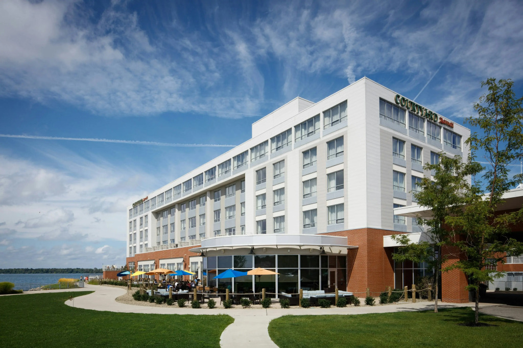 Courtyard by Marriott Erie Bayfront