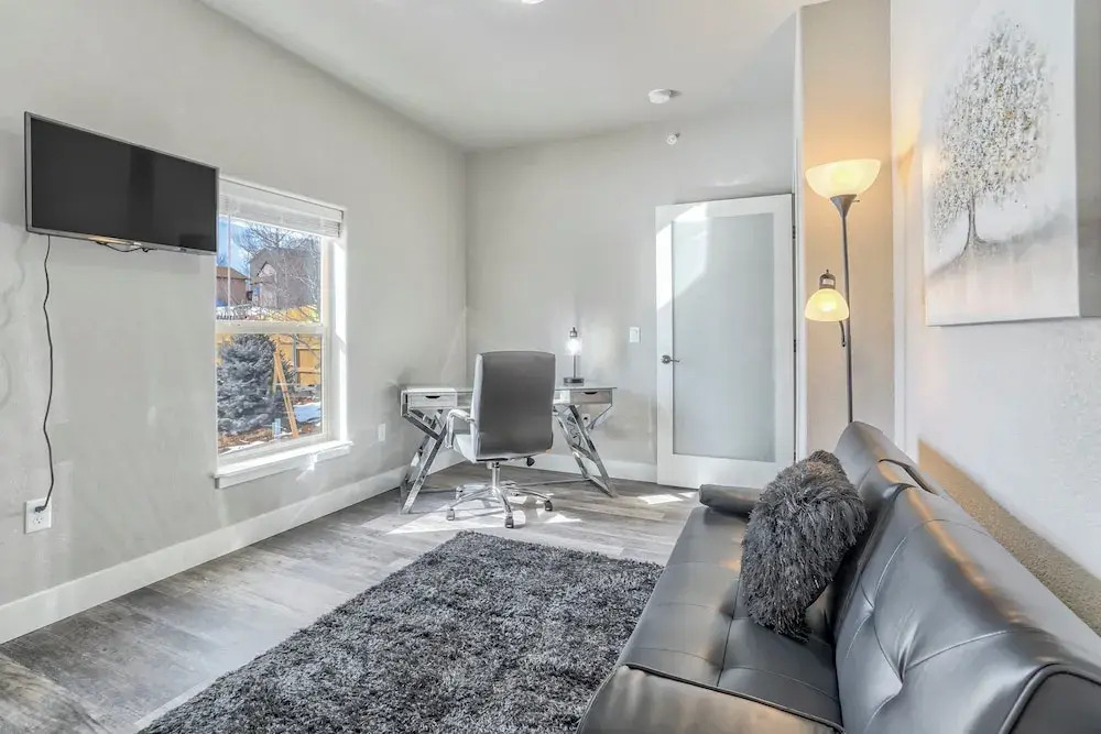 5370 N Union Unit101