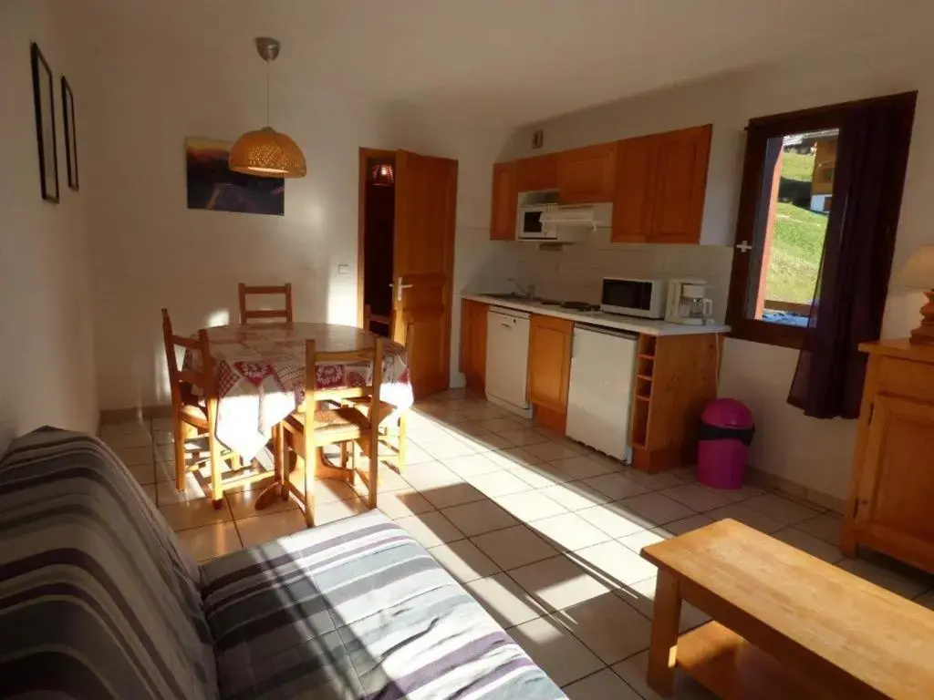 Appartement Le Grand-Bornand, 3 pièces, 6 personnes - FR-1-458-118