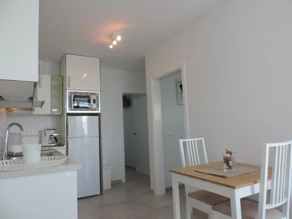 Los Gracioseros 209-2bed -1st Floor-A/C-UK TV-WiFi