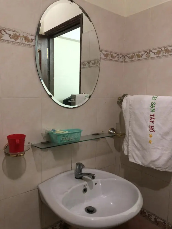 Tay Ho Hotel