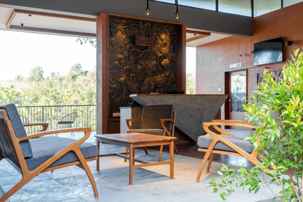 Crystal Kuruva Nature Resort & Spa