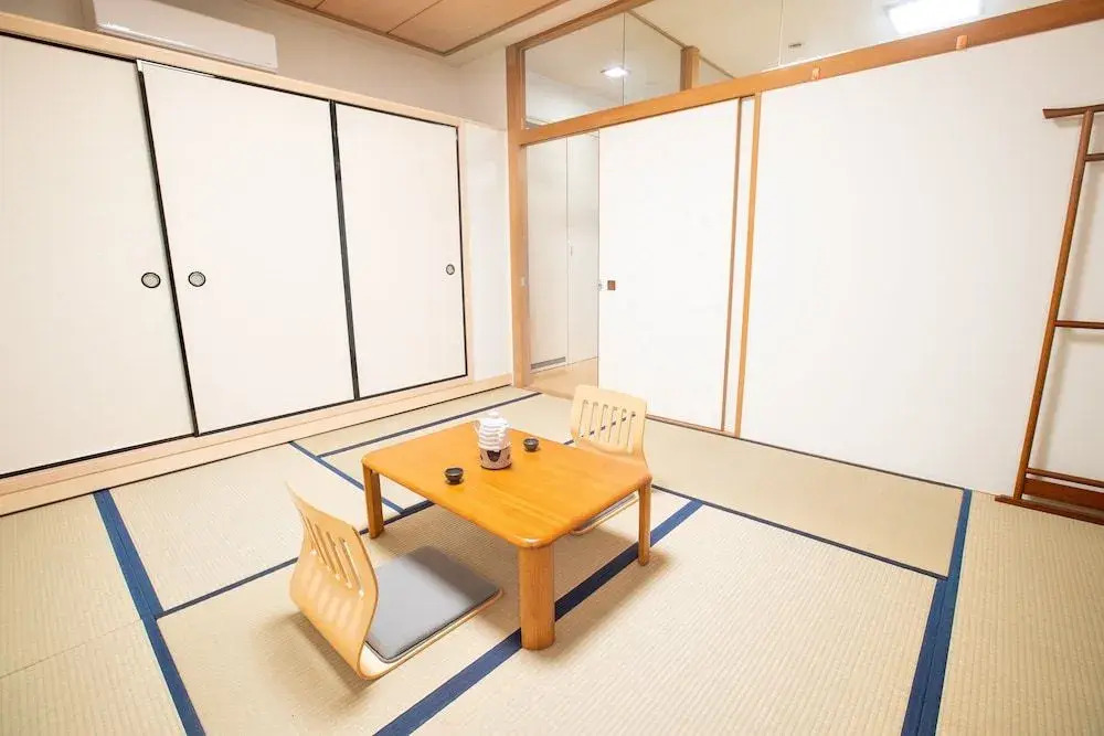 Touka House 4F