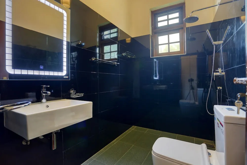 Om Residence