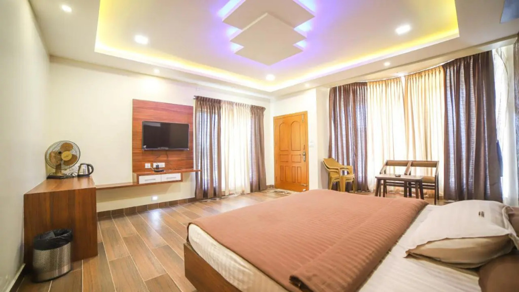 Aira Residency Kothagiri by Lexstays
