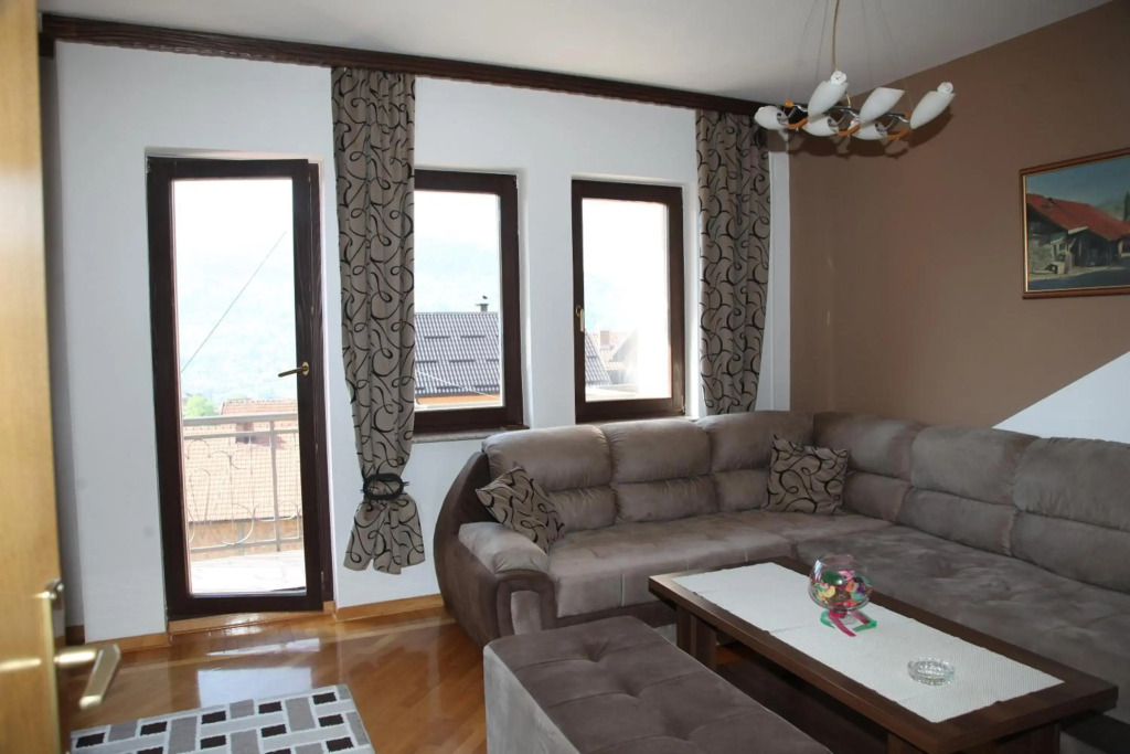 HSH Apartments