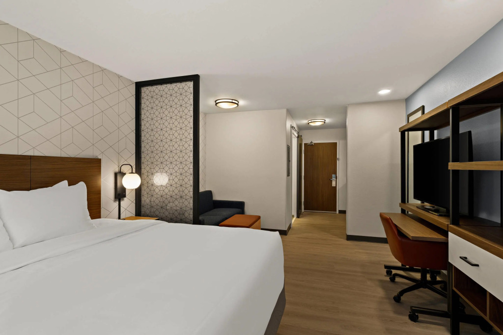 Everhome Suites Orlando International Drive