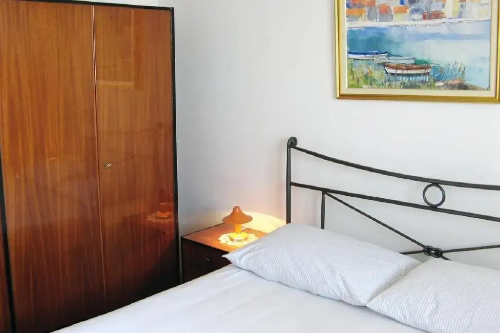 Apartments Mirja - 50m from the sea