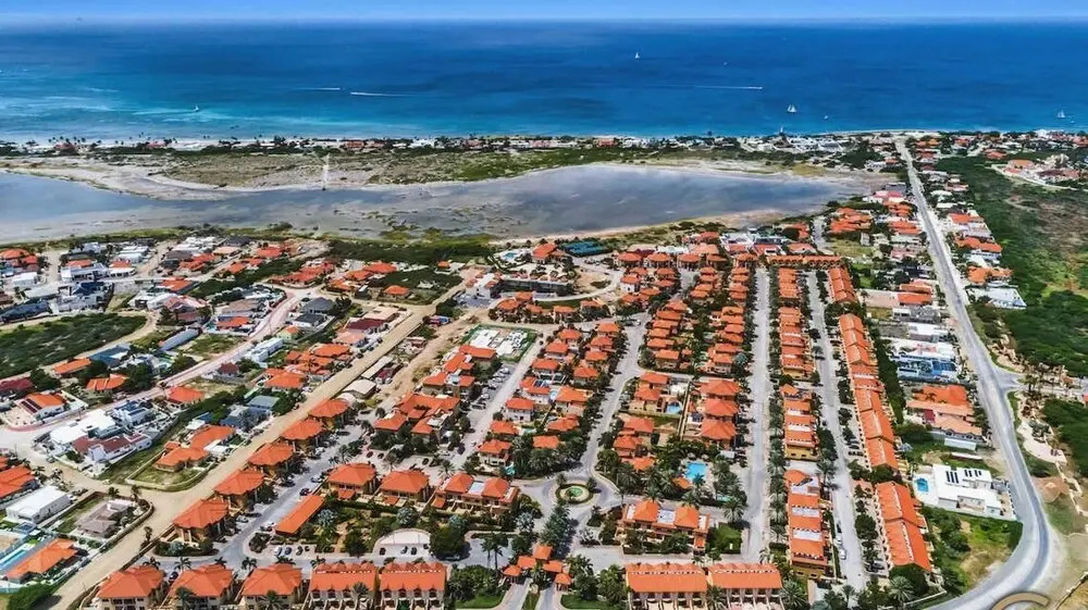 2br2ba Townhome With Pools GYM Gold Coast