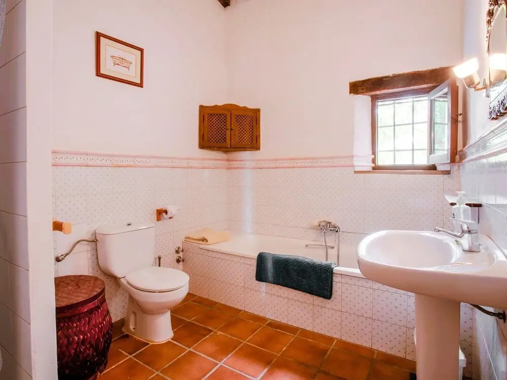 Completely Restored Beautiful 250-year-old Authentic Farm