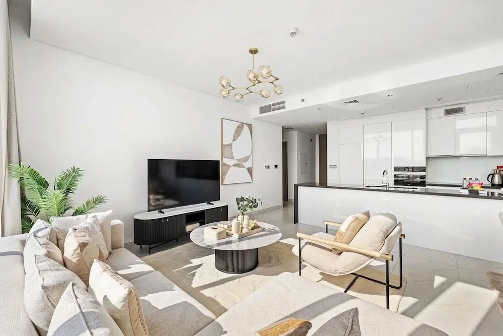 Refined 2BR Apartment District One MBR