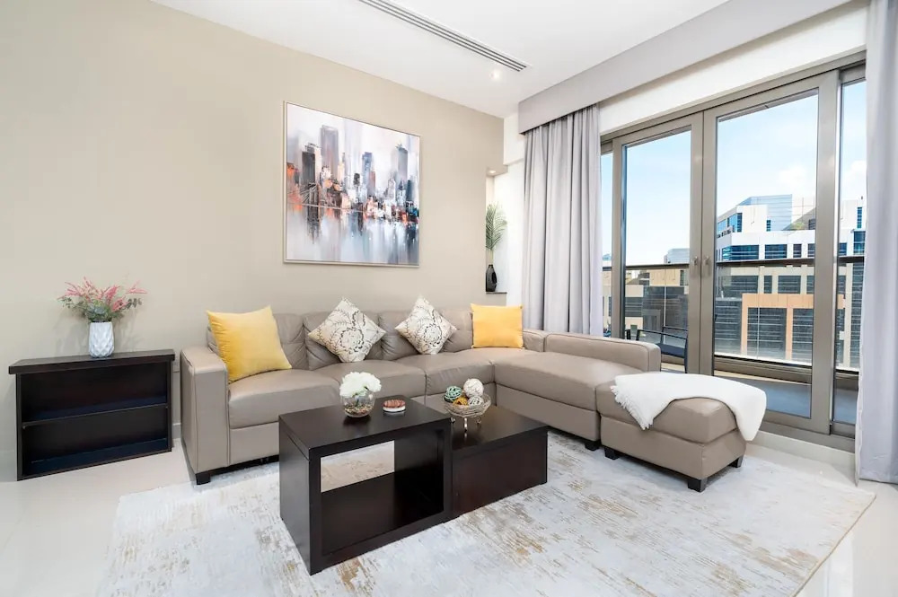 Whitesage - Elegant Apartment With Balcony in Downtown