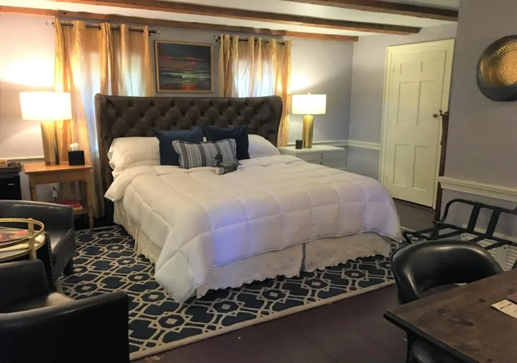 Center Lovell Inn