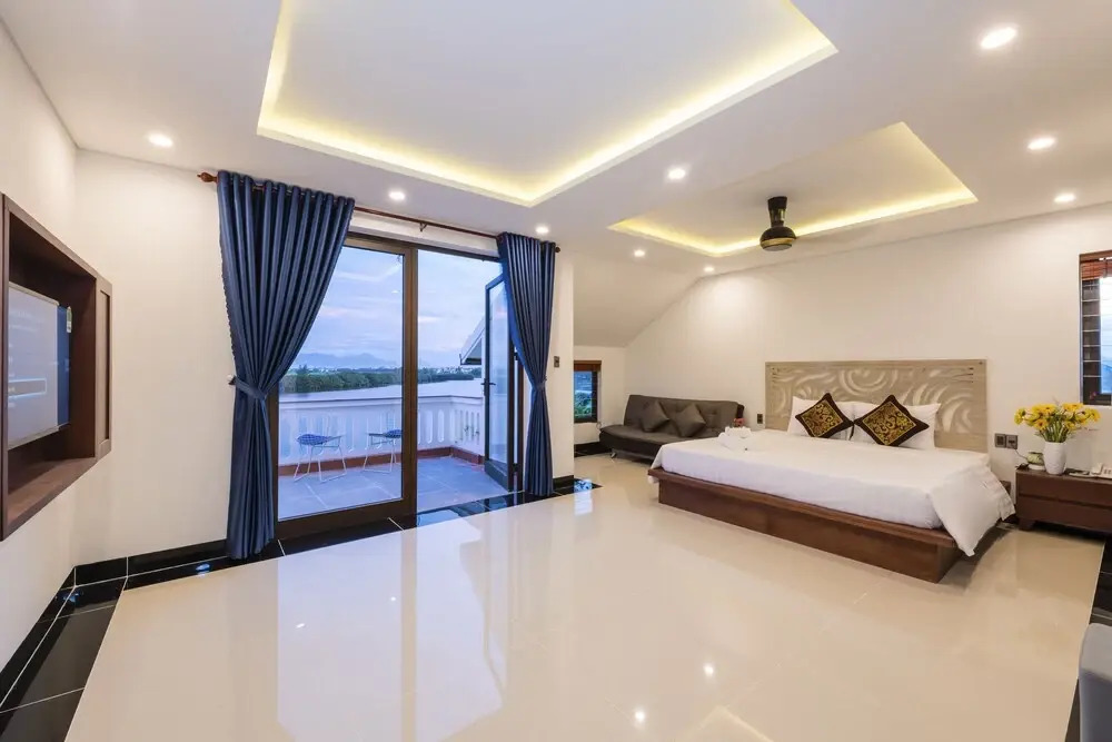 Phuc Hung Riverside Villa
