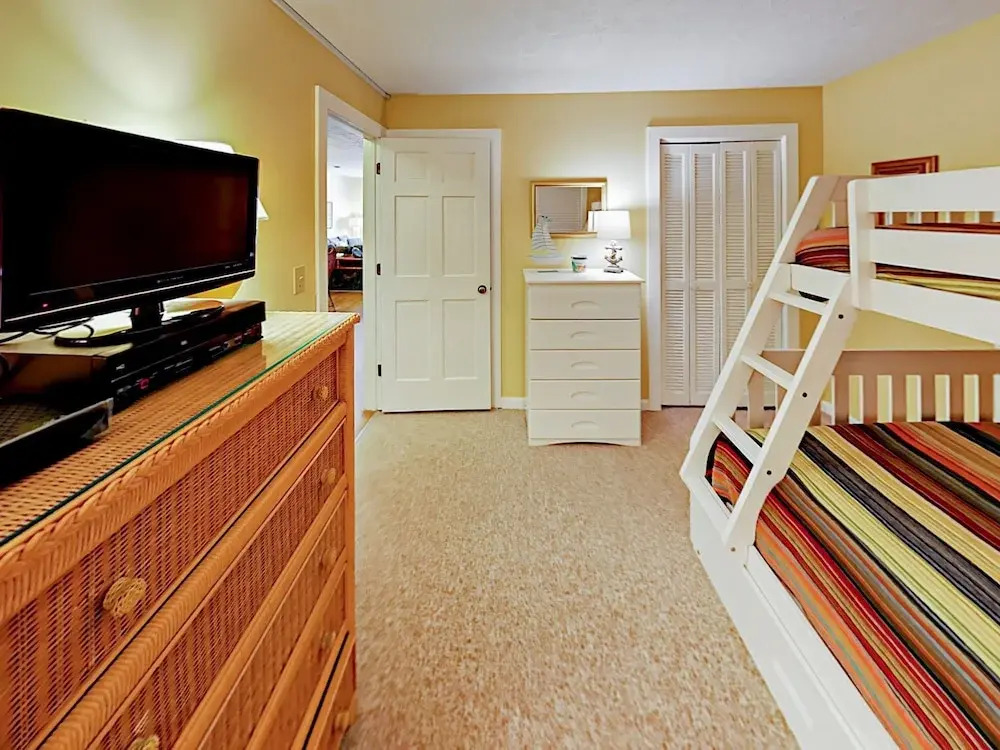 9621 Shore Drive Building A Condo Building A #222 2 Bedrooms 2 Bathroo