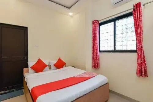 HOTEL DEVI Residency