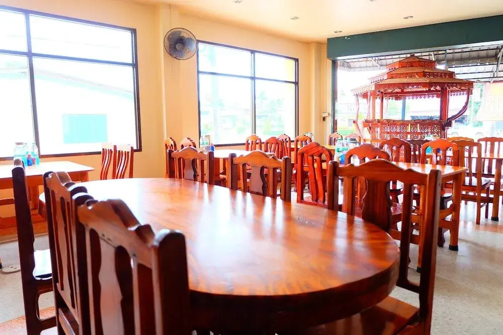 Chotiphan Apartment