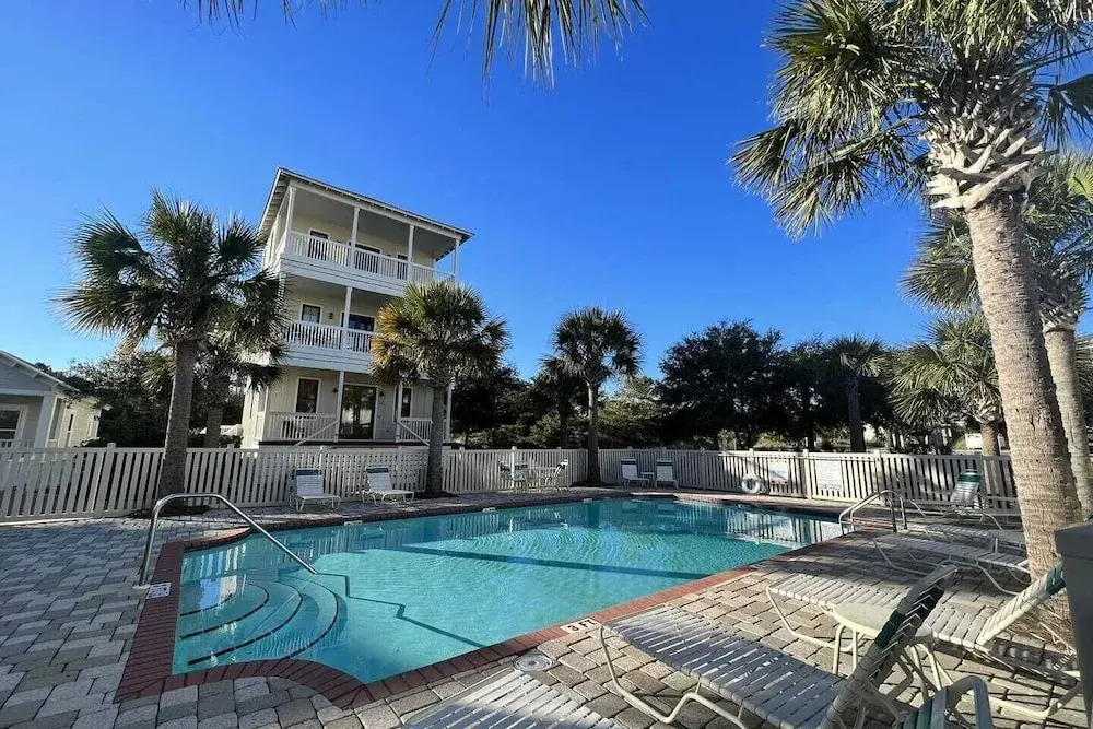 30A Stars & Stripes by Avantstay Seagroge Pool & Tennis