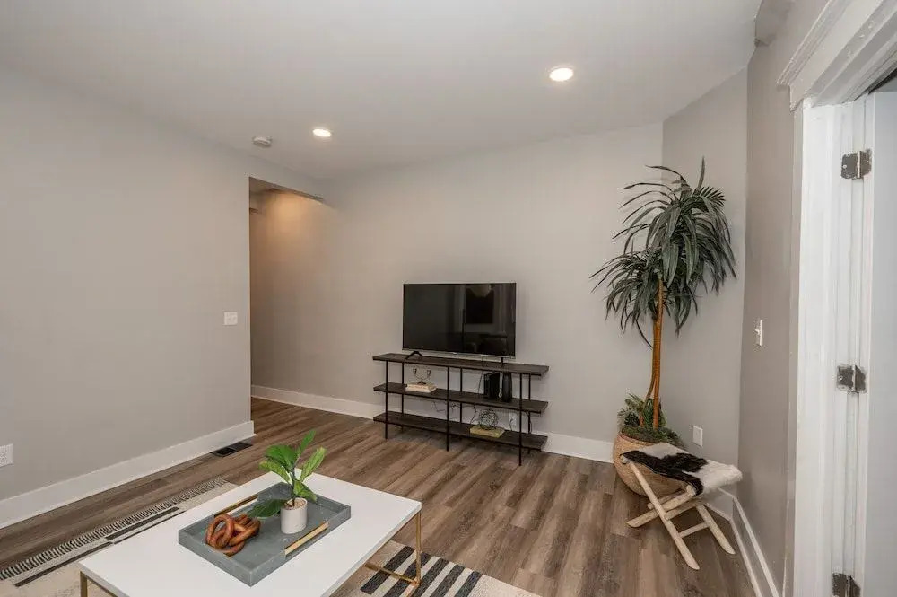 Luxe Spot Suites