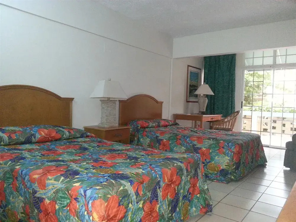 Villas de Costa Dorada Isabela