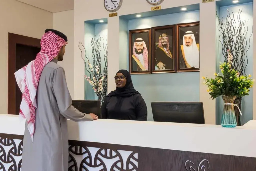 لور للشقق المخدومة