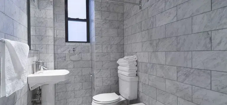 5th Ave Suites