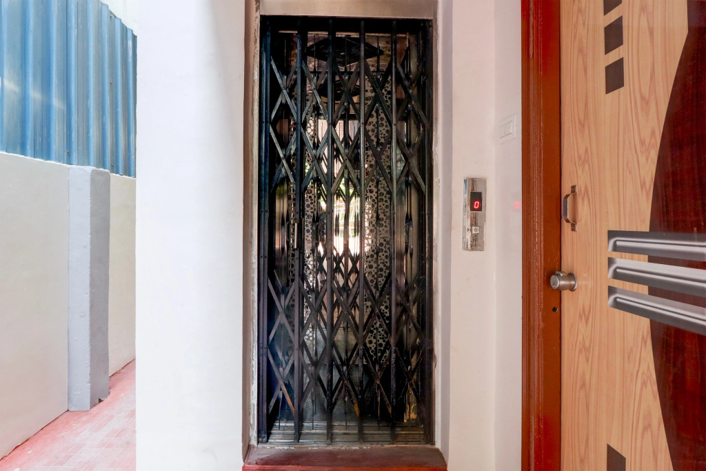 Super Collection O Sri Balaji Luxury rooms